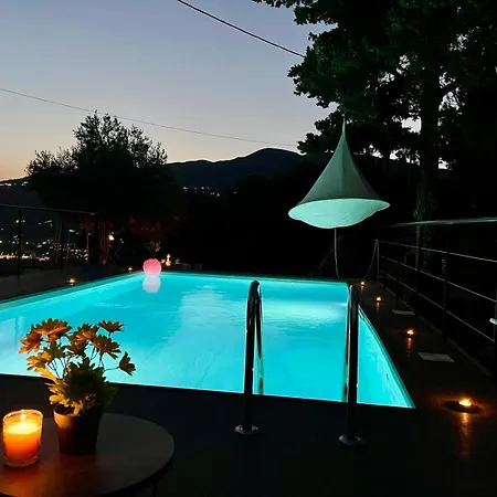 Private Pyrgos - Heated Pool & Sea View - Walking Distance From Beaches & Vilă