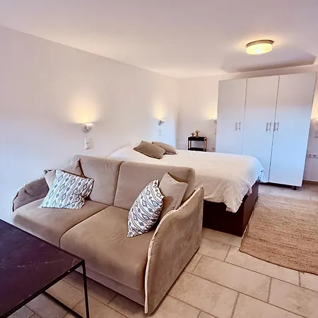 Private Pyrgos - Heated Pool & Sea View - Walking Distance From Beaches & *