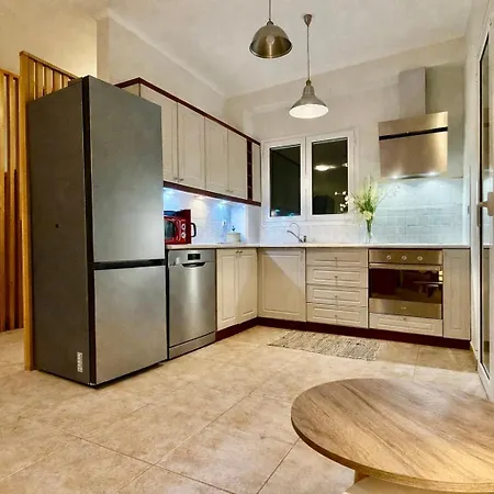 Private Pyrgos - Heated Pool & Sea View - Walking Distance From Beaches & * Liapades