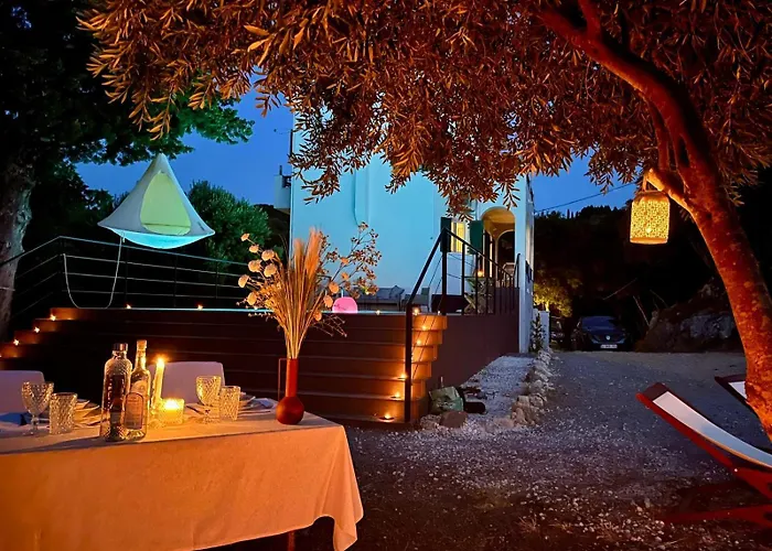 Private Pyrgos - Heated Pool & Sea View - Walking Distance From Beaches & * Liapades